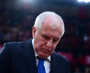 Μετά την παραίτηση του Ομπράντοβιτς η... μπάλα πήρε και τον πρόεδρο της Σερβίας!