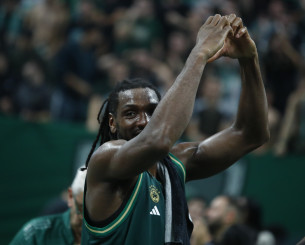 Όλο το ΟΑΚΑ στο πόδι για να αποθεώσει τον Φαρίντ στο πρώτο εντός έδρας παιχνίδι του στην EuroLeague