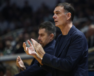 Μπαρτζώκας: «Πρέπει η ομάδα να βελτιώνεται μέσα στη χρονιά» (video)