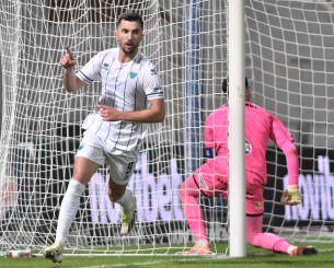 Άντε πιάστε τον Λεβαδειακό – Διπλό με ανατροπή στο Βόλο και 4άδα