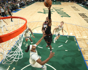 Ο Γιάννης έλειπε και οι Σίξερς πέρασαν από το Μιλγουόκι