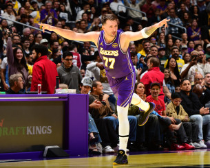 Πάτησαν γκάζι στο φινάλε οι Λέικερς