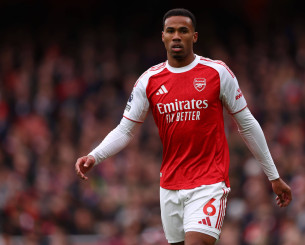 Επιβεβαιώθηκε το «σοκ» με Γκάμπριελ στην Άρσεναλ - Πόσο θα μείνει εκτός