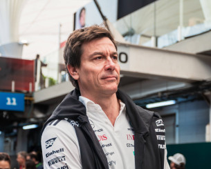 Ο Τότο Βολφ πούλησε το 15% της Mercedes έναντι 300 εκατομμυρίων - Ποιος επιχειρηματίας εμπλέκεται