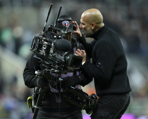 Δεν πήρε καθόλου καλά την ήττα και ξέσπασε σε έναν καμεραμάν ο Γκουαρδιόλα (photos)