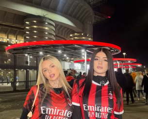 Κυκλοφορούσαν προκλητικά ντυμένες - Αυτές είναι οι δύo infuencers στις οποίες απαγορεύτηκε η είσοδος στο γήπεδο (photos)