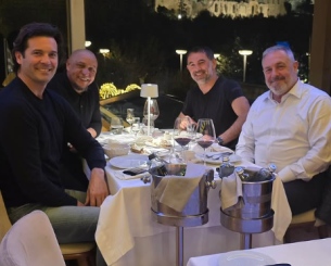 Ο Καραγκούνης δείπνησε μαζί με τον Ρομπέρτο Κάρλος και τον Σολάρι