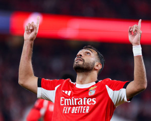 Υπόκλιση της «A Bola» στον Παυλίδη - «Ο Έλληνας Θεός»