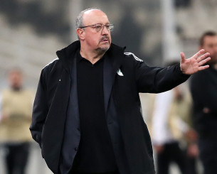 Μπενίτεθ: «Να είμαστε έτοιμοι για το οτιδήποτε στο ματς με την ΑΕΚ μέχρι το τελευταίο λεπτό»