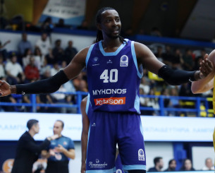 Τέλος ο Έβανς από την Μύκονο