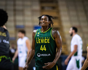 Η Μύκονος κλείνει τον Καρλ Γκαμπλ για την front line