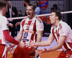 Ο Ολυμπιακός κατέκτησε την πρώτη κούπα της σεζόν – Νίκησε 3-1 τον ΠΑΟΚ και πήρε το League Cup