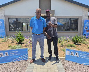 Ο... Γιουσέιν Μπολτ της Αφρικής πήρε δώρο ένα σπίτι 562 τ.μ. από την κυβέρνηση της Μποτσουάνα