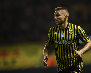 Ο Αρης τώρα είναι που θα χρειαστεί τον Φρίντεκ και ίσως και ένα ακόμη αριστερό μπακ