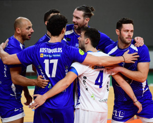 Τρομερή εντός έδρας νίκη του Φοίνικα Σύρου απέναντι στην Σομόν για το CEV Challenge Cup