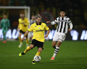 «BACK2ΜΠΑΚ»: Χαστάς και Σαββόπουλος μεταφέρουν τον απόηχο του Άρης-ΠΑΟΚ (video)