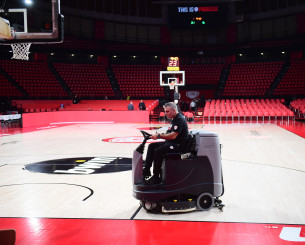 Αγώνας δρόμου από τους ανθρώπους του Ολυμπιακού για να είναι έτοιμο το ΣΕΦ (photos)