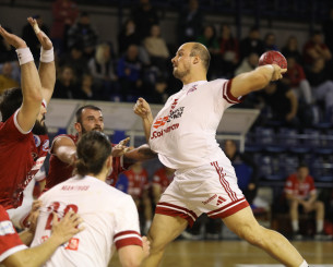 Ολυμπιακός και ΠΑΟΚ καταδιώκουν την ΑΕΚ στην Handball Premier