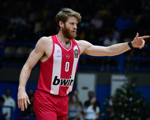 Ο Γουόκαπ ξεπέρασε τον Σλούκα και «έγραψε» ρεκόρ στο ματς με το Περιστέρι