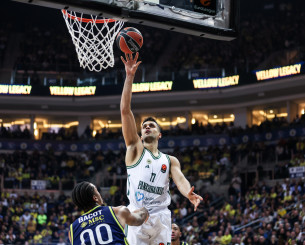 O Ηλίας Λαλιώτης στην «EuroLeague by Night»: «Πότε είναι το τελευταίο ματς του Γιούρτσεβεν – Σε ποια ομάδα είναι κοντά ο Κρις Σίλβα» (video)