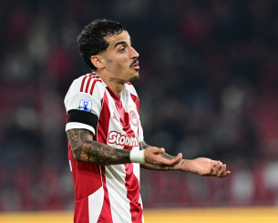 Ο Τσίκινιο με κεφαλιά τον 4-0 του Ολυμπιακού (video)