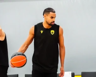 Με τέσσερις απουσίες η ΑΕΚ στο ΣΕΦ κόντρα στον Ολυμπιακό