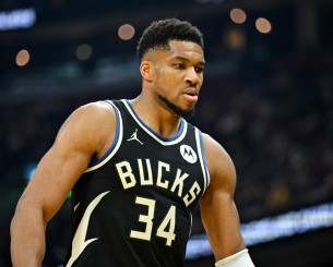 Αρχίζει η περίοδος ανταλλαγών στο NBA: Τρεις ομάδες που δεν σκοπεύουν να διεκδικήσουν τον Γιάννη