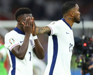 Πρώην σταρ της Premier League συνελήφθη σε μπαρ μετά από άγριο καυγά (video)