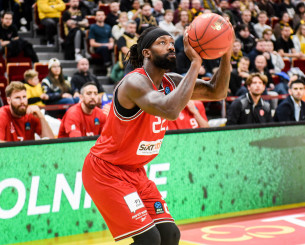 Πλησιάζει σε Πάτρικ Μπέβερλι ο ΠΑΟΚ, επόμενος στόχος ο Καμπόκλο