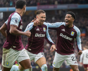 Επικό τρολάρισμα της Άστον Βίλα στον viral οπαδό της Γιουνάιτεντ: «Θα μπορούσε να έχει δύο κουρέματα»