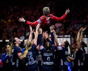 Η Νορβηγία κατέκτησε τον παγκόσμιο τίτλο και έκανε το χρυσό treble στο χάντμπολ γυναικών