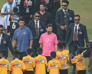 Ο Μέσι δεν φεύγει ακόμα από την Ινδία - Ανέβαλε την αναχώρησή του λόγω ενός δισεκατομμυριούχου