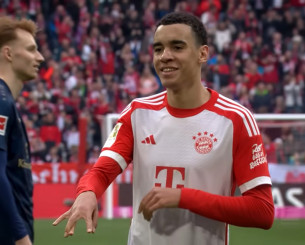 Ο Μουσιάλα επέστρεψε στις ομαδικές προπονήσεις πέντε μήνες μετά τον σοκαριστικό τραυματισμό (video)