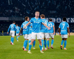 Η Νάπολι πήρε το ντέρμπι με την Γιουβέντους και παρέμεινε στην κορυφή