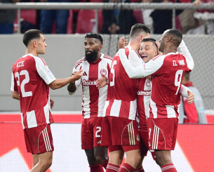 Η βαθμολογία της Super League μετά τη νίκη του Ολυμπιακού και την ισοπαλία στο Πανθεσσαλικό