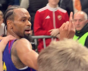 Ο Πάντερ ύψωσε το μεσαίο δάχτυλο στους οπαδούς του Ερυθρού Αστέρα (video)