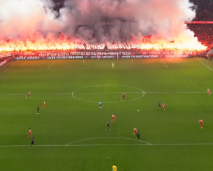 Συμβαίνουν και στις... καλύτερες οικογένειες: Άναψαν καπνογόνα οι οπαδοί της Μπάγερν (video)