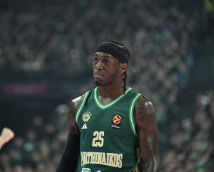 Έπαιζε... μόνος του ο Ναν για τον Παναθηναϊκό: Οι 32 πόντοι του δεν ήταν αρκετοί