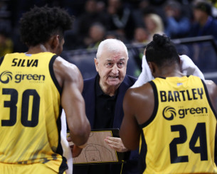 «Τρέχει» για μεταγραφή η ΑΕΚ