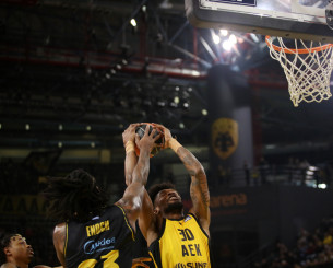 Επιβλητική τάπα του Ίνοχ επάνω στον Κρις Σίλβα (video)