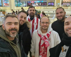 Από την Πάρο στην Αστάνα: Η Οδύσσεια μιας τρελοπαρέας για τον Ολυμπιακό