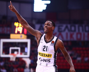 Σε τι κατάσταση είναι ο Νάναλι λίγο πριν ταξιδέψει στην Ελλάδα για την ΑΕΚ