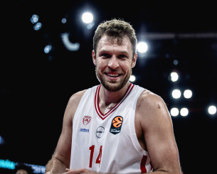 Η Euroleague θυμήθηκε την ασύλληπτη 45άρα του Βεζένκοφ κόντρα στην Μπάγερν (video)