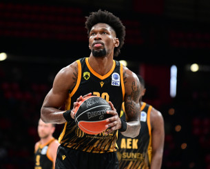 Η μοναδική ομάδα Euroleague που έχει εκδηλώσει σοβαρό ενδιαφέρον για Σίλβα, η ΑΕΚ και το ξεκαθάρισμα