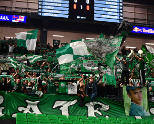 Πανέμορφη ατμόσφαιρα στο ΟΑΚΑ από 10.000 οπαδούς - Ξεχωρίζουν και οι 300 φίλοι του Ηρακλή (video)