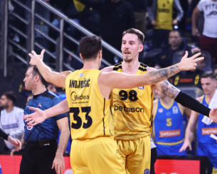 Κουλμπόκα σκοράρει, Νίκολς απαντάει: Τα δυο σουτ που έστειλαν το Άρης - Περιστέρι σε παράταση (video)