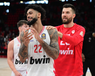 Το ντεμπούτο του Μόρις και η 40αρα του Ντόρσεϊ στην παρακάμερα του Ολυμπιακού (video)