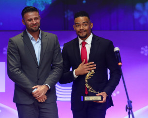 Ο Εμμανουήλ Καραλής αναδείχθηκε αθλητής της χρονιάς από τον ΠΣΑΤ (video)