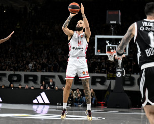 Τα τρία εύστοχα τρίποντα του Φουρνιέ στο πρώτο ημίχρονο κόντρα στη Βίρτους (video)