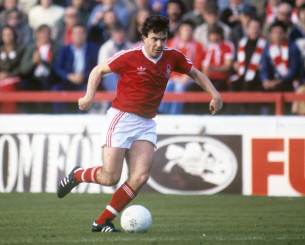 Πένθος στη Νότιγχαμ Φόρεστ: Έφυγε από τη ζωή στα 73 του ο θρυλικός Τζον Ρόμπερτσον